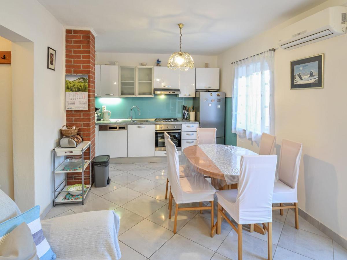 Apartment Ana - Brc100 By Interhome Supetar Zewnętrze zdjęcie