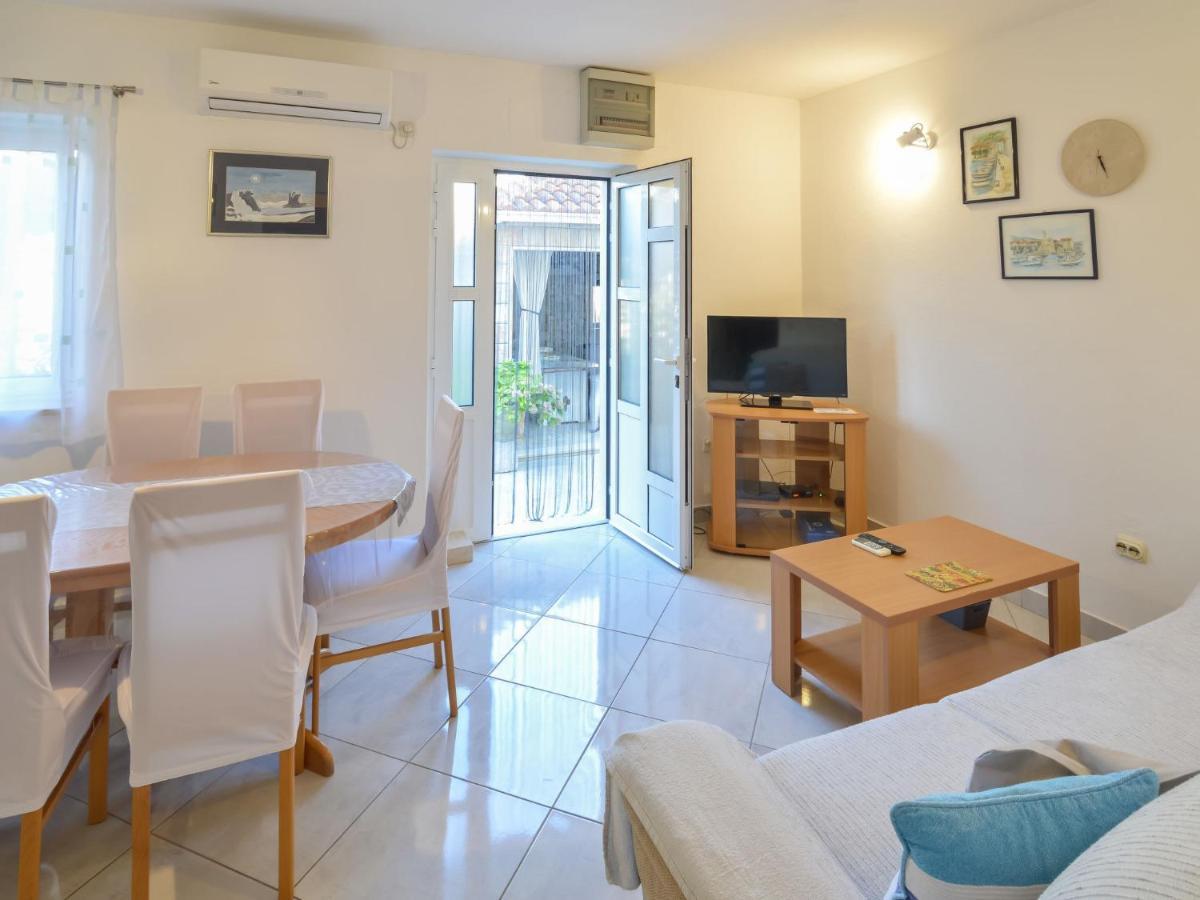 Apartment Ana - Brc100 By Interhome Supetar Zewnętrze zdjęcie