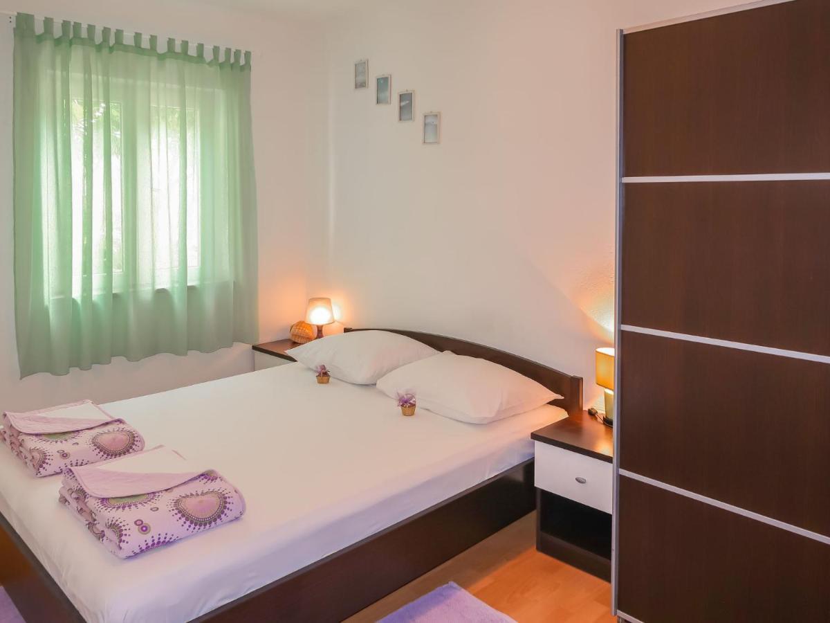 Apartment Ana - Brc100 By Interhome Supetar Zewnętrze zdjęcie
